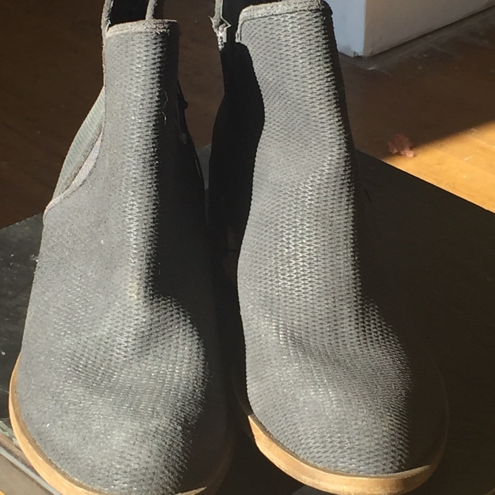 Kensie Geronna Gray Leather booties - Picture 5 of 7